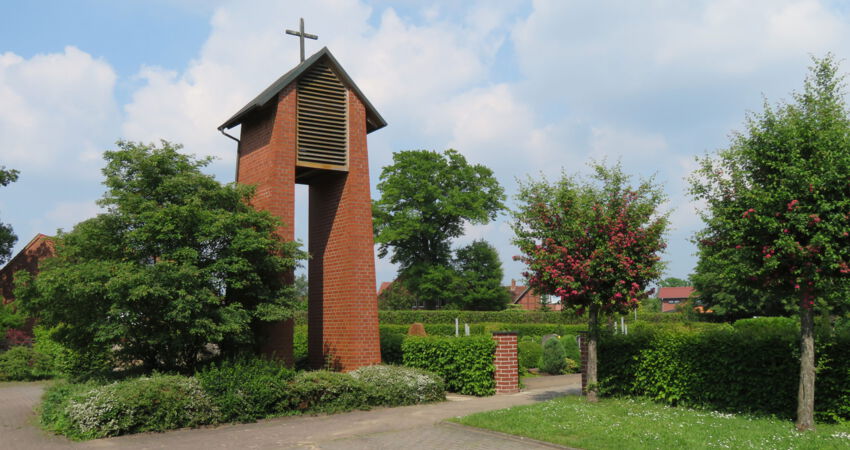 Blick auf den Friedhof Steinbrink in Diepenau